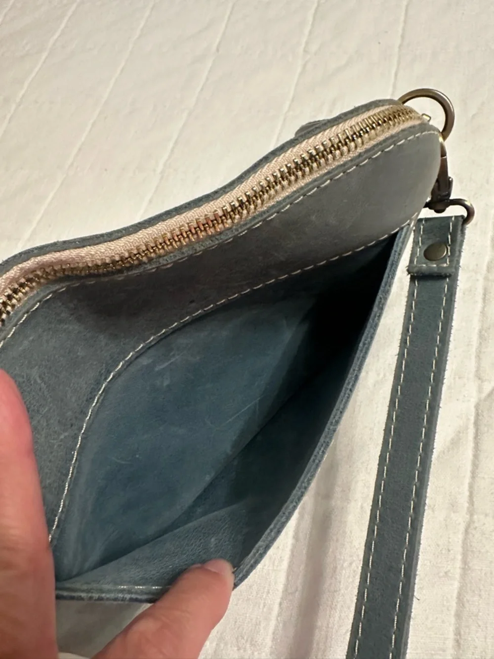 Portland Leather Eclipse Crossbody in Aqua Adjustable Strap - Picture 4 of 5